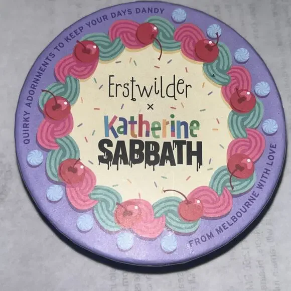 ERSTWILDER GOONBAG JELLY KATHERINE SABBATH COLLECTION RESIN BROOCH - Picture 4 of 5